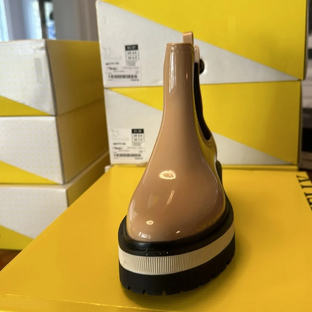 Stylish Tan Chelsea Rain Boots - Picture 2 of 3